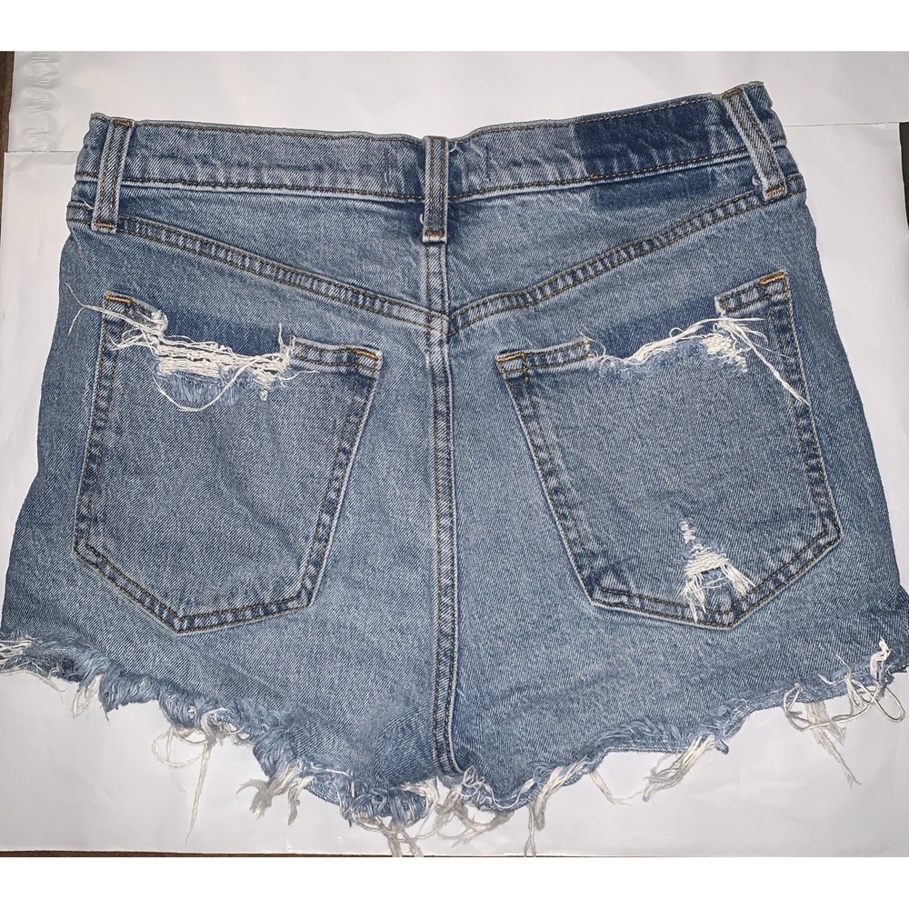 ABERCROMBIE & FITCH Mom Shorts Womens 28/6 Blue Denim High Rise Cut‎ Off Raw Hem - Picture 2 of 8